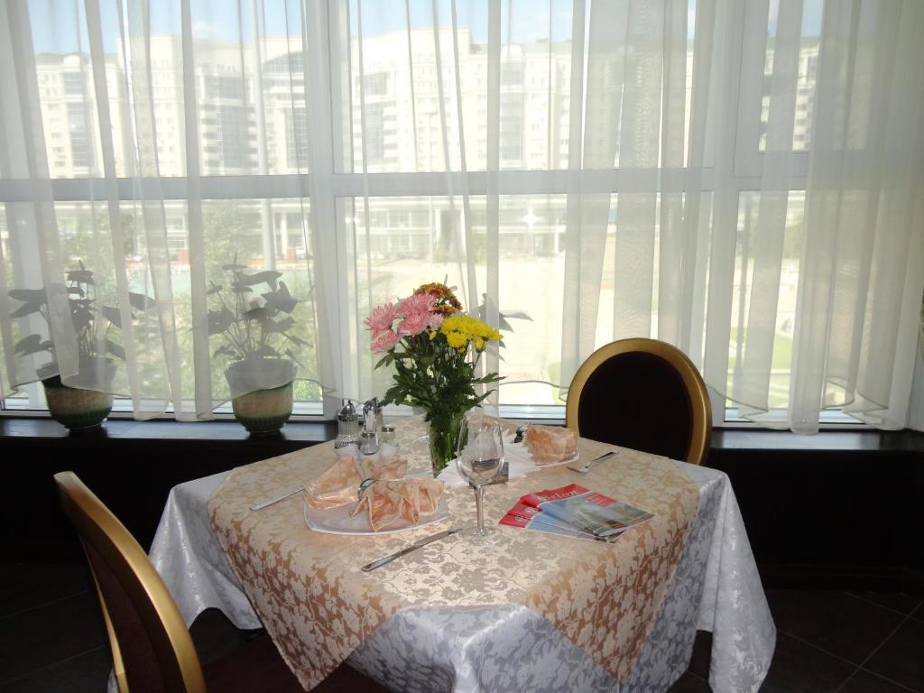 Belon Lux Hotel Nur-Sultan  Exterior photo